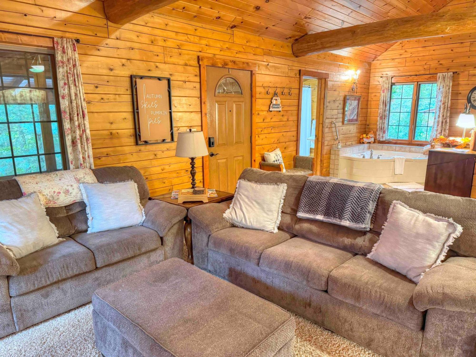 Ferngully Creek Cabins Миллерсберг Экстерьер фото